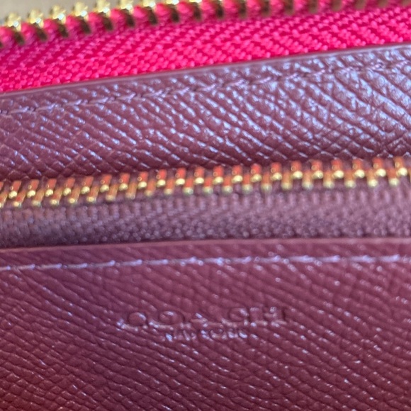 🩷COACH🩷Pink Accordion Zip Wallet with Dustbag/Style #76517/EUC - Picture 6 of 9